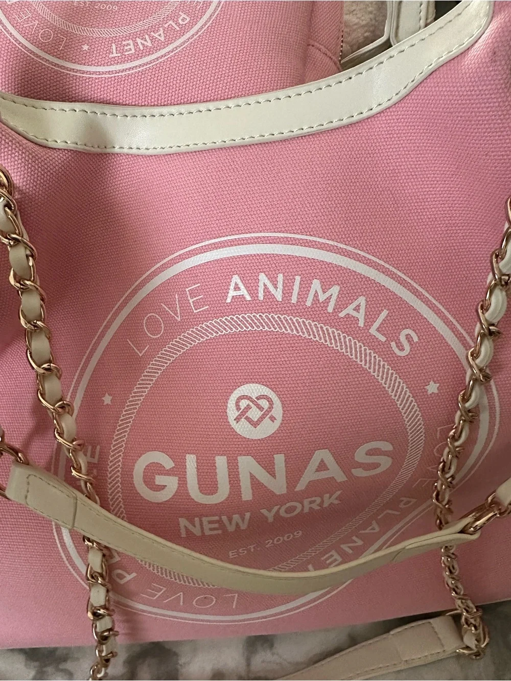 Gunas New York Pink Canvas Tote with Matching Pouch - Picture 4 of 5